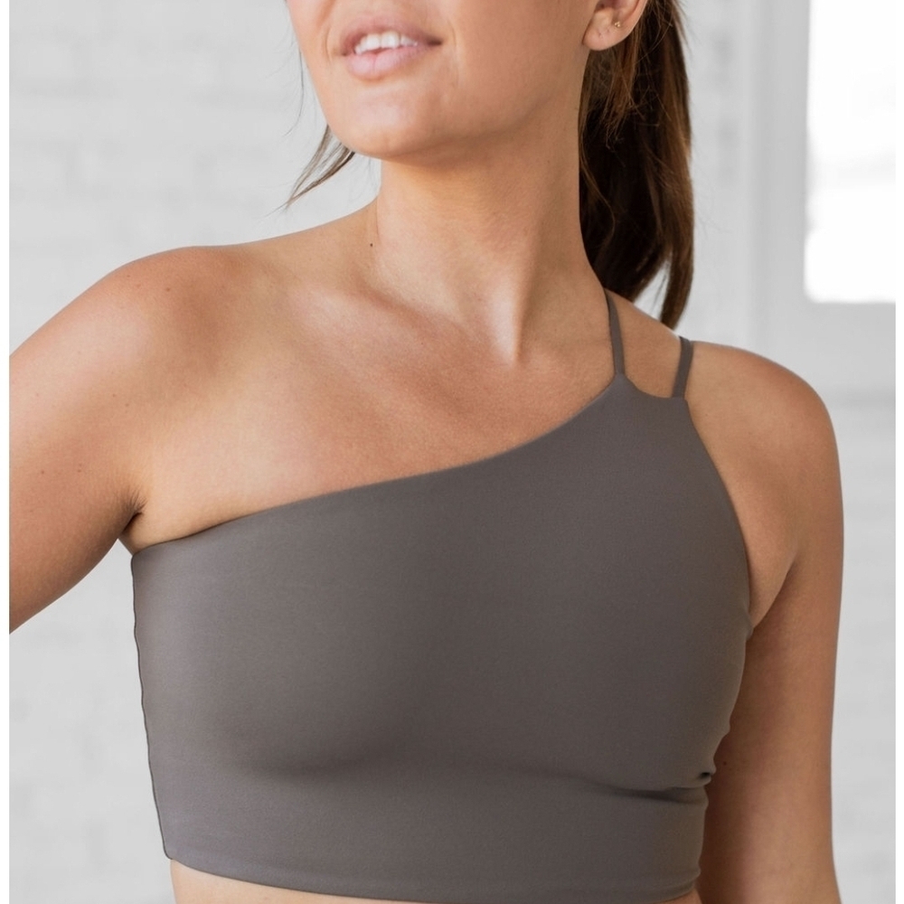 Savvi One-Shoulder Bra Small Conscious Collection, Medium Impact, 82/18 Charcoal